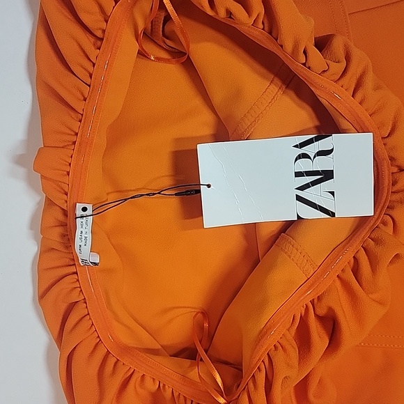 💘🆕️Zara Medium Off-Shoulder Orange Top - Picture 4 of 5